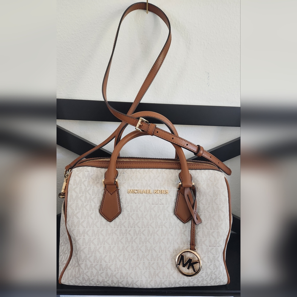 Vanilla and Brown Leather Michael Kors handbag